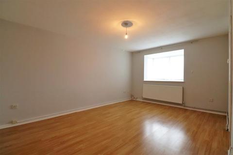 15 Heathdene Drive, Belvedere, DA17 6HY
