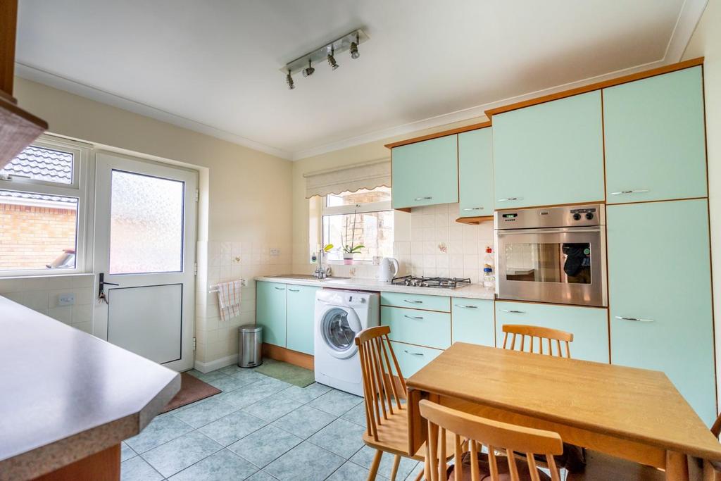 Kingsclere, Huntington, York 2 bed detached bungalow £325,000