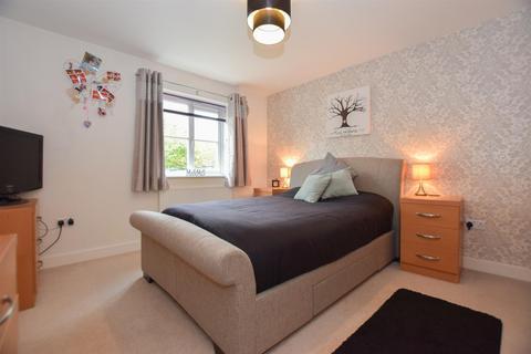45 Etchingham Drive, St Leonards-on-sea, TN38 9AB