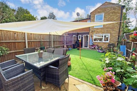 53 Coltstead, New Ash Green, Longfield, DA3 8LN