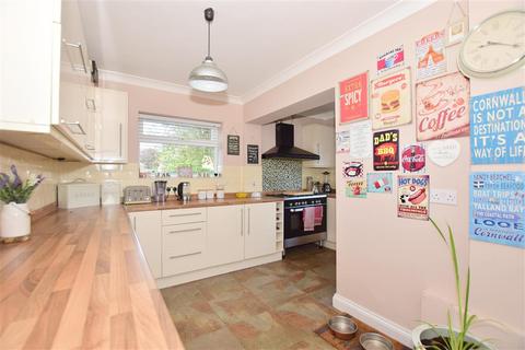 53 Coltstead, New Ash Green, Longfield, DA3 8LN