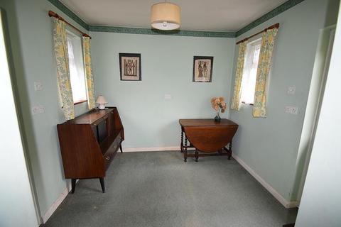 1 Surly Hall Walk, Windsor, SL4 5LY