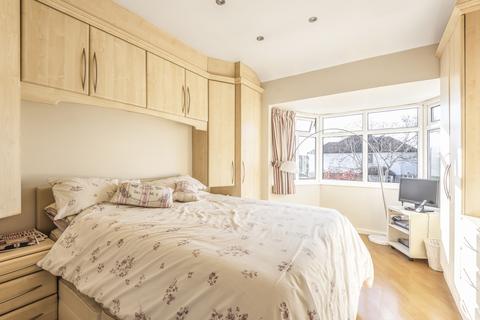 35 Horn Park Lane, London, SE12 8UX