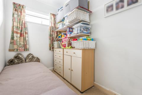 35 Horn Park Lane, London, SE12 8UX