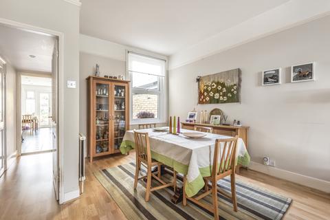 8 Old Road, London, SE13 5TA
