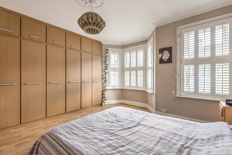 8 Old Road, London, SE13 5TA