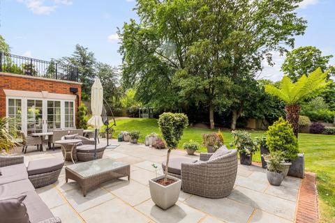 Mulberry House Harvest Hill, Bourne End, SL8 5JJ
