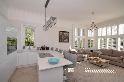 6, Warrenside The Warren, Caversham, Reading, RG4 7TQ