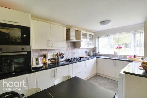 41 Berrylands, Orpington, BR6 9TF