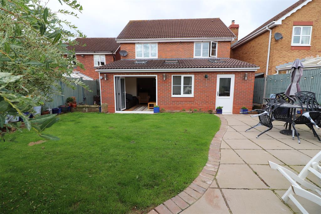 The Knapp, Yate, Bristol, BS37 7YB 4 bed detached house £425,000