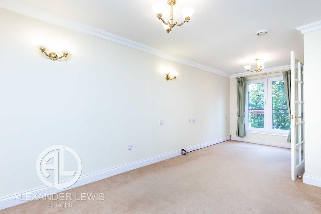 Magdalene Court, Baldock, SG7 6PF 1 bed apartment £80,000