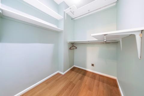 89 Everington Street, London, W6 8DX