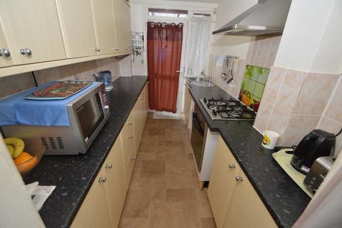4 Sutton Place, Slough, SL3 8AA