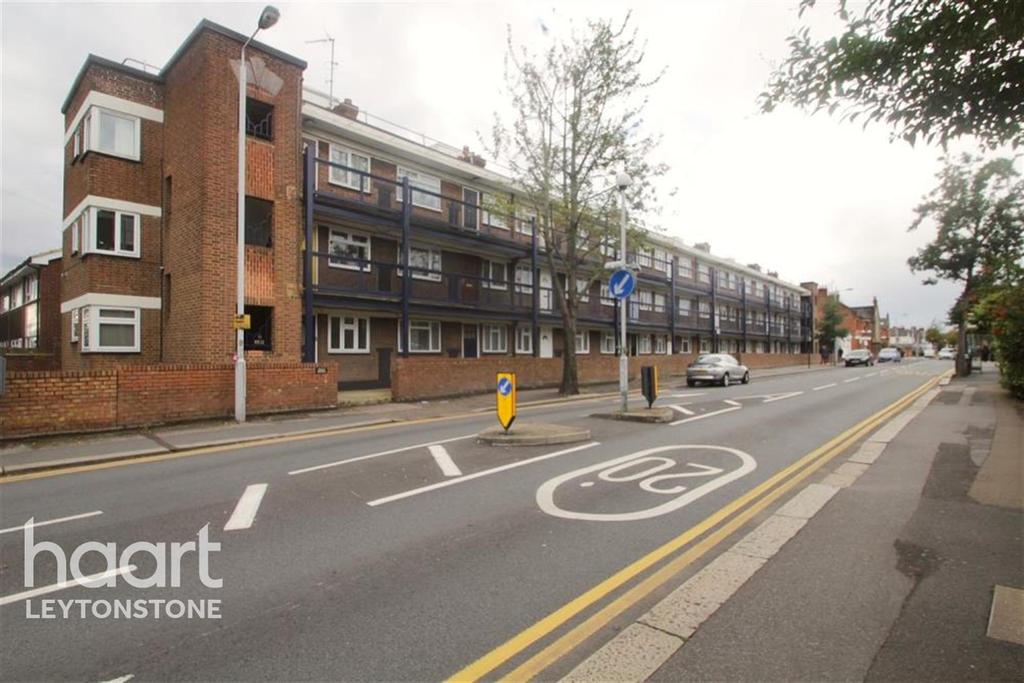 Essex Mansions, Essex Road South, E11 1 bed flat £1,040 pcm (£240 pw)