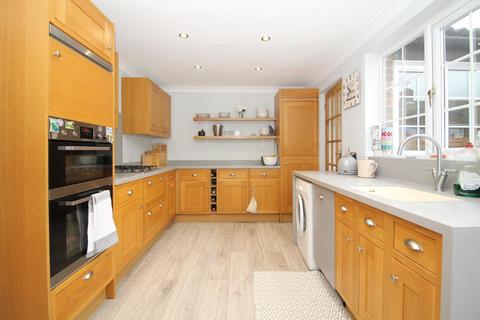 2 Pyms Road, Chelmsford, CM2 8PY