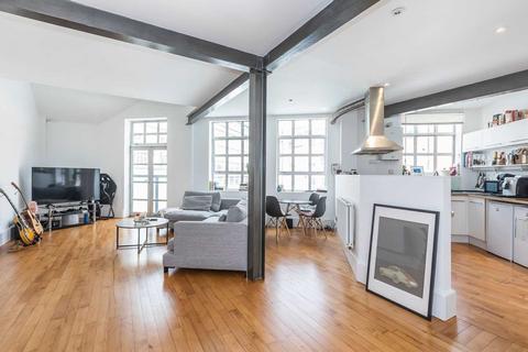 undefined, Dingley Place, Clerkenwell, EC1V