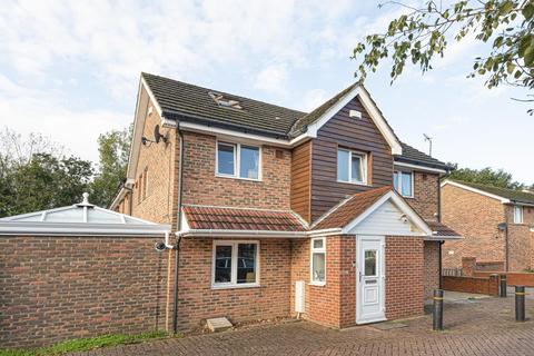 69 Blackburn Way, Hounslow, TW4 5AH