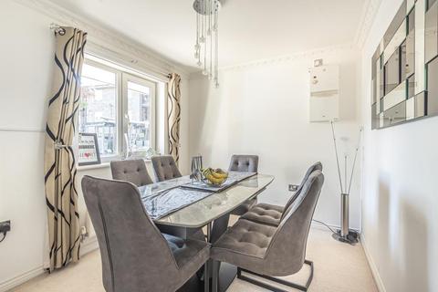 69 Blackburn Way, Hounslow, TW4 5AH
