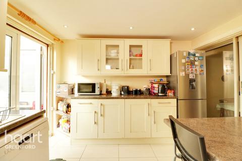 55 Greenway Gardens, Greenford, UB6 9TX