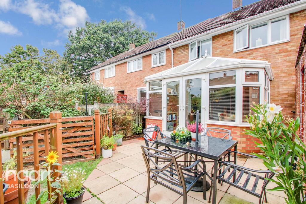 The Hatherley, Basildon 3 bed terraced house £295,000