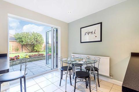 33 Brett Drive, Bromham, Bedford, MK43 8RE