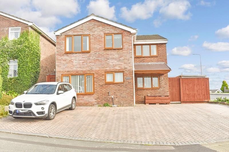 The Chase, Brackla, Bridgend . CF31 2JH 4 bed detached house £289,950