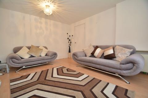 18 Baltic Place, Glasgow, G40 3EG