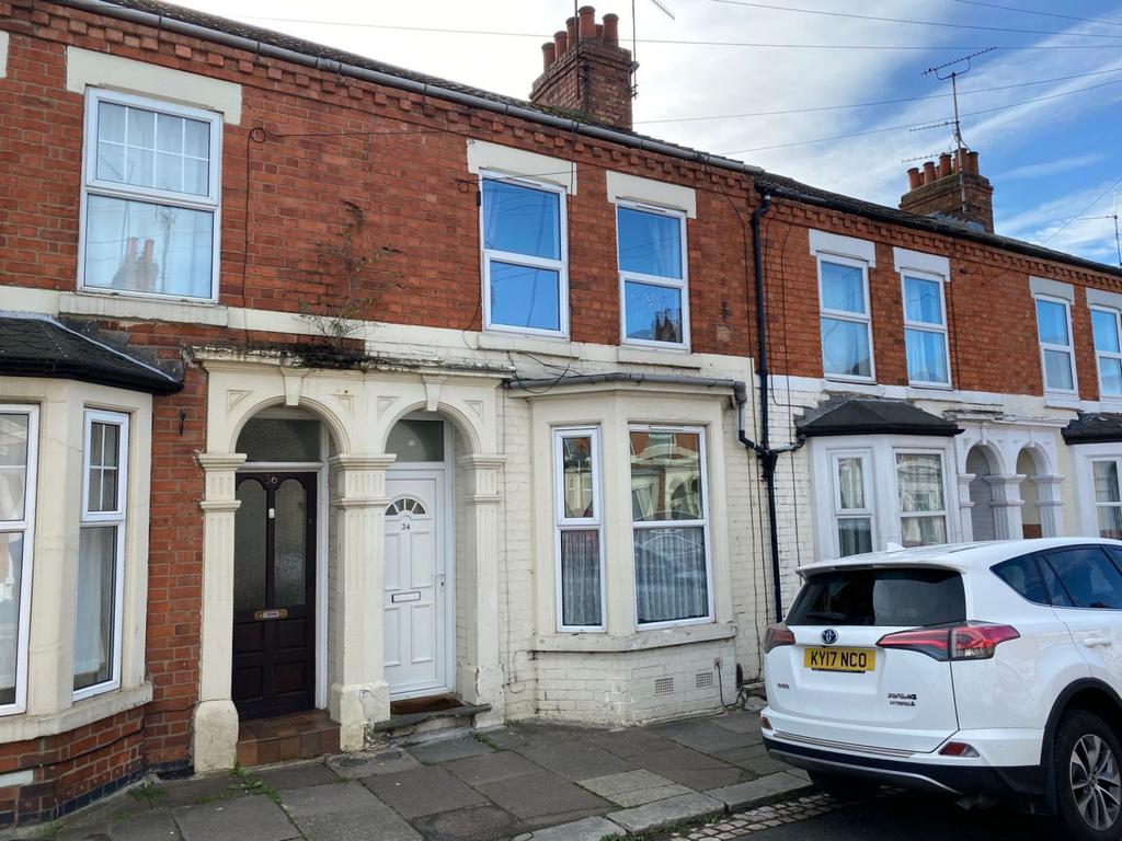 Ruskin Road, Kingsthorpe, Northampton NN2 7SY 3 bed property £750 pcm