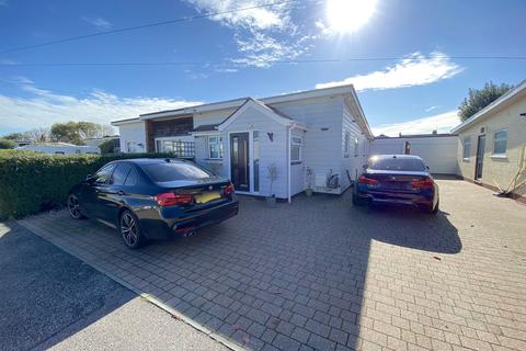 9 Harold Close, Pevensey Bay, Pevensey, BN24 6SL