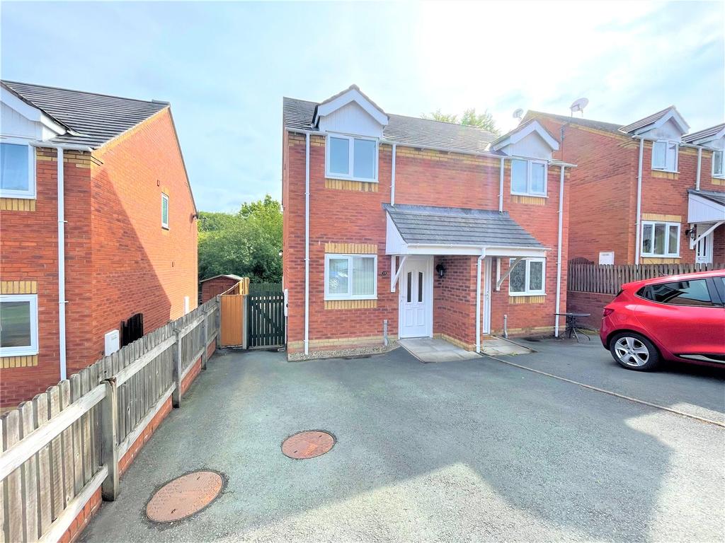 Oaklands Park, Barnfields, Newtown, Powys, SY16 2 bed semidetached