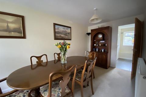 27 Vaisey Field, Whitminster, Gloucester, GL2 7PT