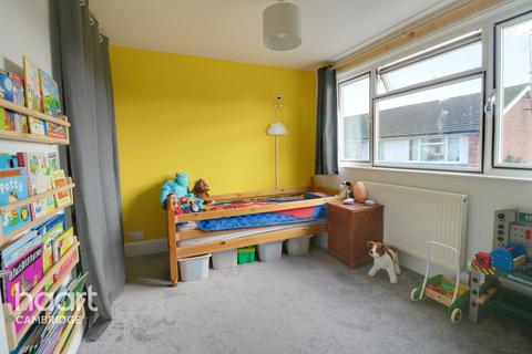57 Cliveden Close, Cambridge, CB4 3LX