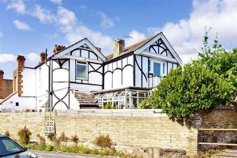 72 Approach Road, Margate, CT9 2AS