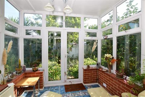 72 Approach Road, Margate, CT9 2AS
