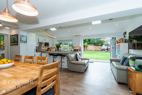 7 Asher Drive, Ascot, SL5 8LJ