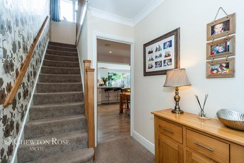 7 Asher Drive, Ascot, SL5 8LJ