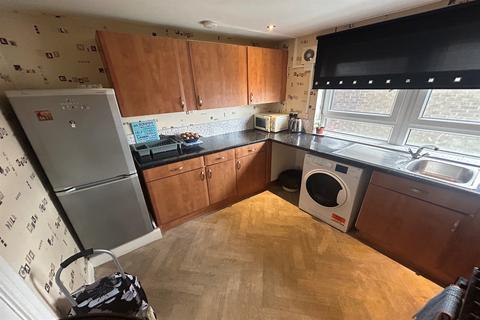 2 bedroom flat to rent - Warstones Road, Wolverhampton