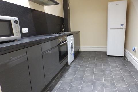 2 bedroom house share to rent - Apt 1,  3 Ribblesdale Place Preston PR1 3AF