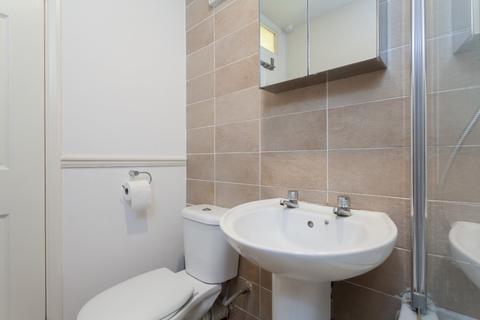 3 Mallards Road, Woodford Green, IG8 7DF