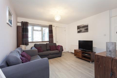 3 Mallards Road, Woodford Green, IG8 7DF