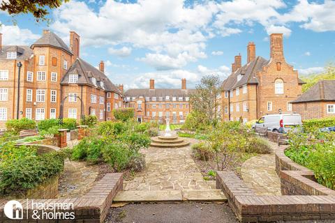 2 bedroom flat to rent, Heathcroft, Hampstead Garden Suburb