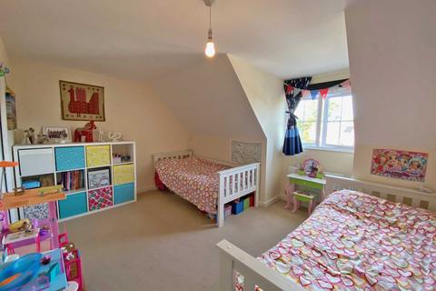 12 Bellamy Way, Crowmarsh Gifford, Wallingford, OX10 8FN