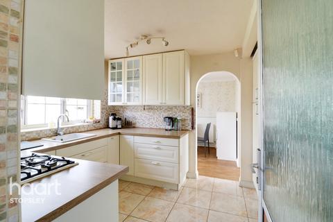 5 Brill Close, Luton, LU2 9RL