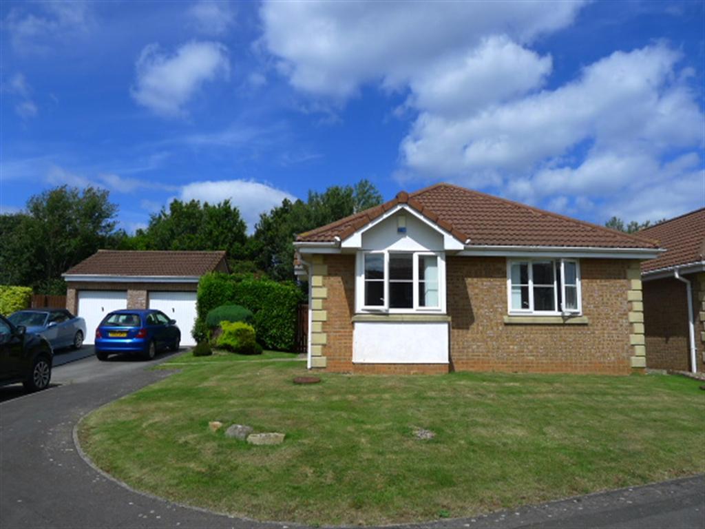 Cunningham Close, Brotton... 3 bed detached bungalow £195,000