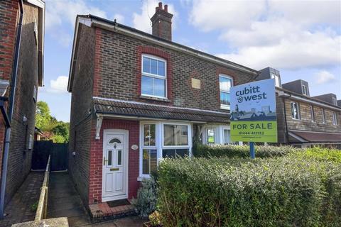 Myrtle Cottage Brighton Road, Handcross, Haywards Heath, RH17 6BU