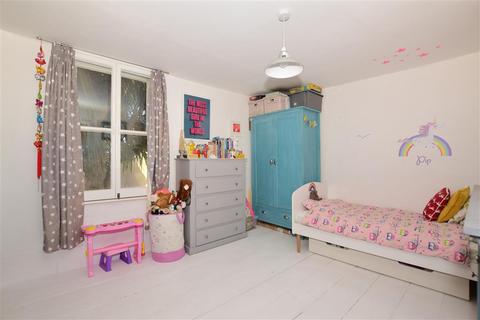 27 Canterbury Road, Whitstable, CT5 4HJ