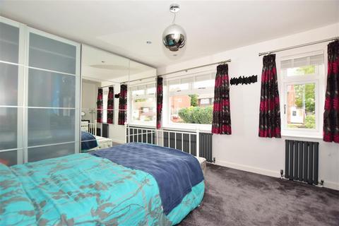 18 Bridge Hill, Epping, CM16 4ER