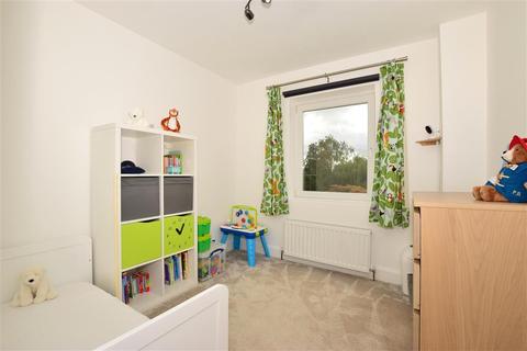 18 Bridge Hill, Epping, CM16 4ER