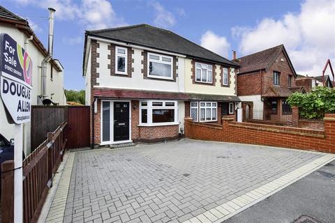 18 Bridge Hill, Epping, CM16 4ER