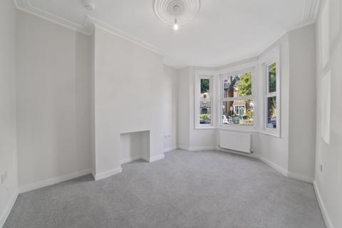 5 Deans Road, London, W7 3QD